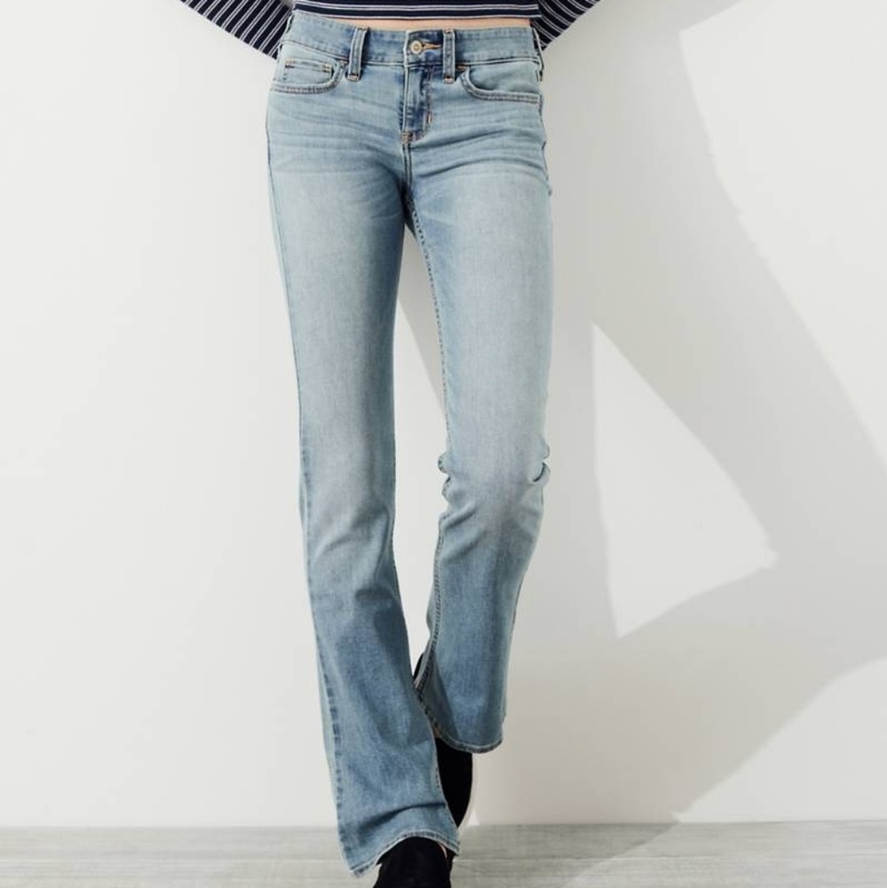 Hollister Classic Low-rise Bootcut Jeans